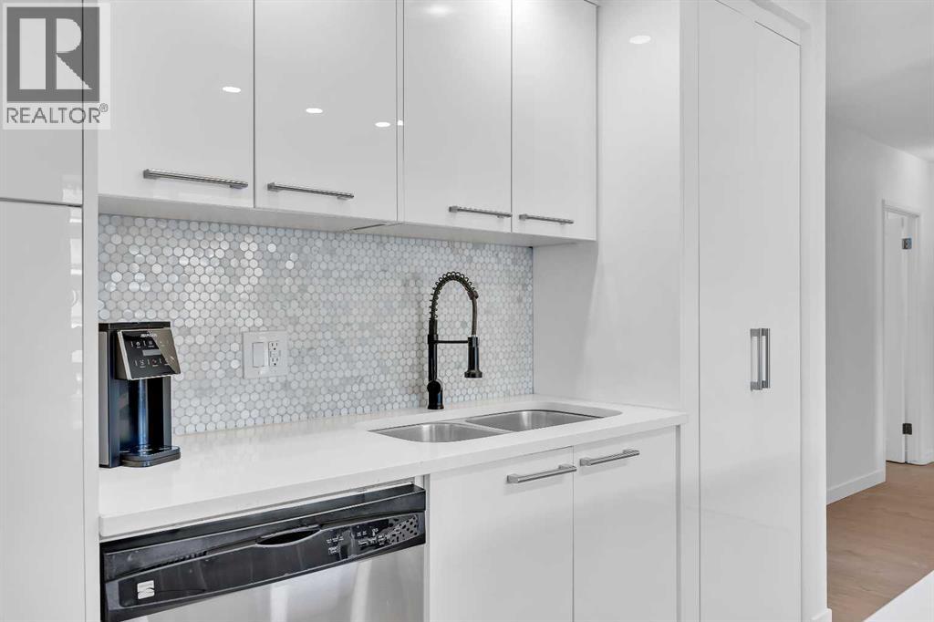 701, 1111 15 Avenue Sw, Calgary, Alberta  T2R 0S8 - Photo 4 - A2285442