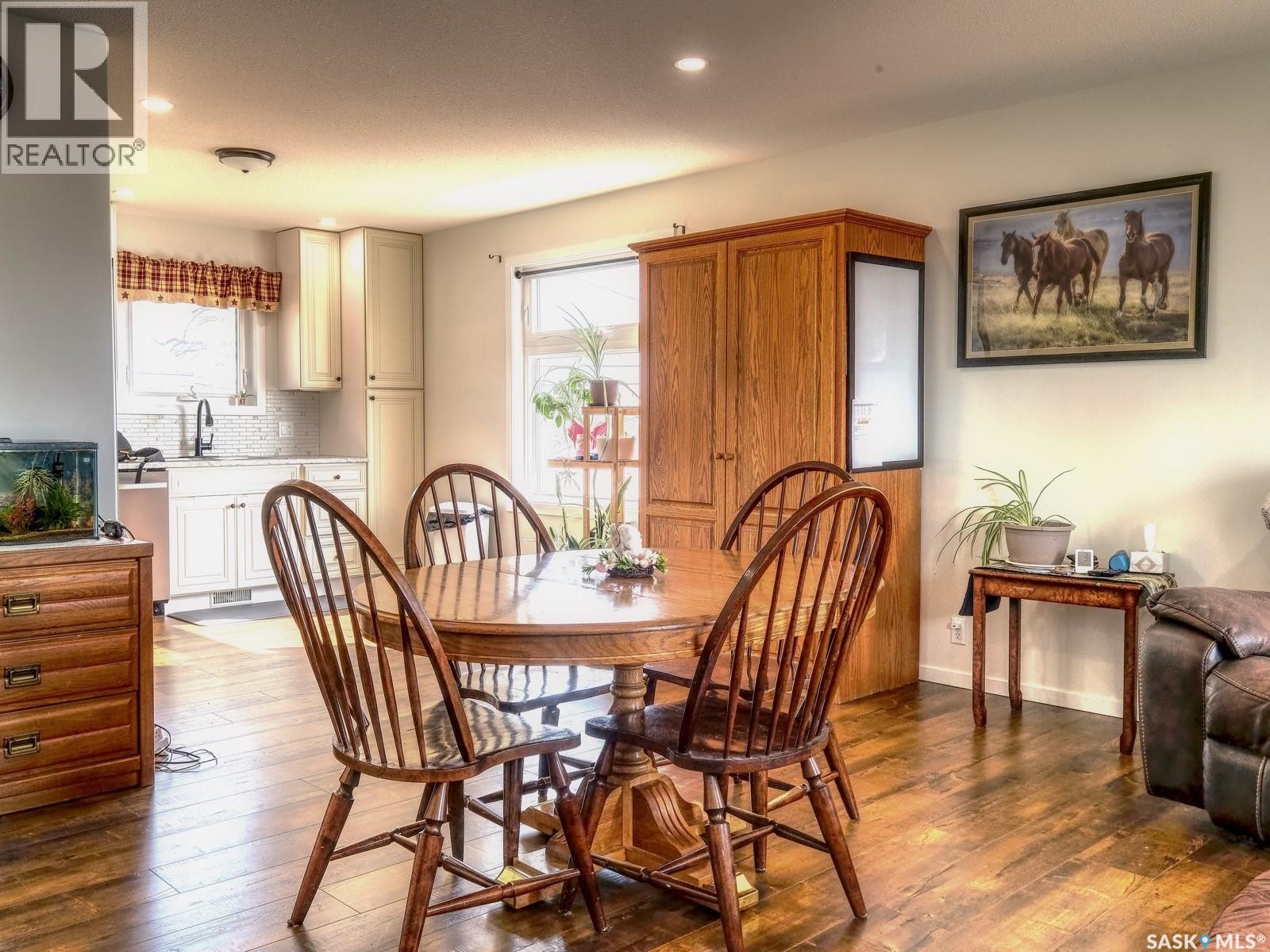 304 2nd Avenue E, Biggar, Saskatchewan  S0K 0M0 - Photo 9 - SK031854