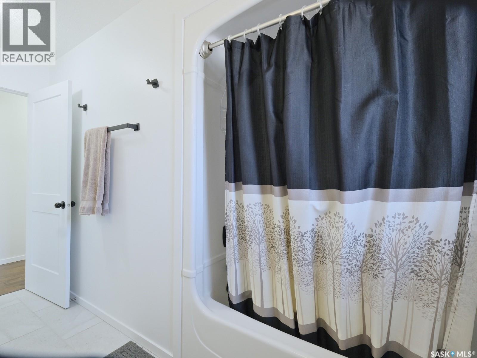 304 2nd Avenue E, Biggar, Saskatchewan  S0K 0M0 - Photo 18 - SK031854