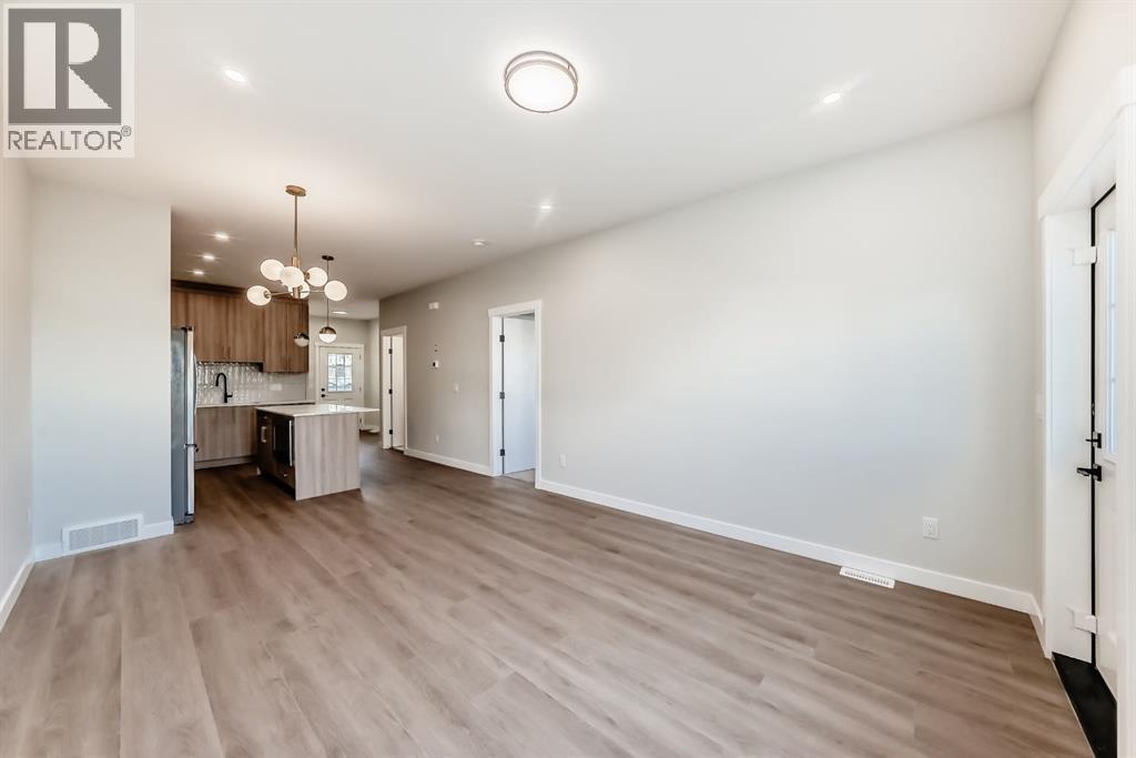 1102 Clover Close, Carstairs, Alberta  T0M 0N0 - Photo 13 - A2297903