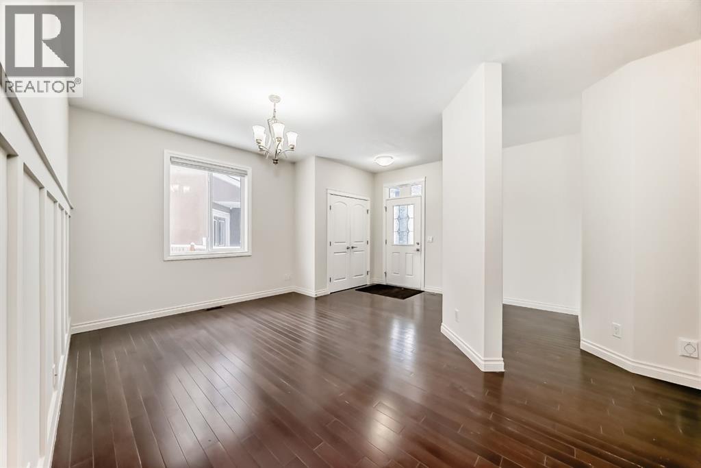 76 Saddlelake Green  NE, Calgary, Alberta  T3J 0M7 - Photo 4 - A2299067