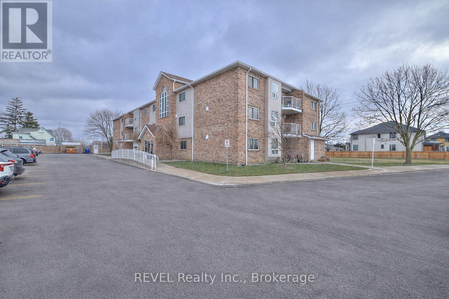 106 - 1061 VANSICKLE ROAD, St. Catharines, Ontario