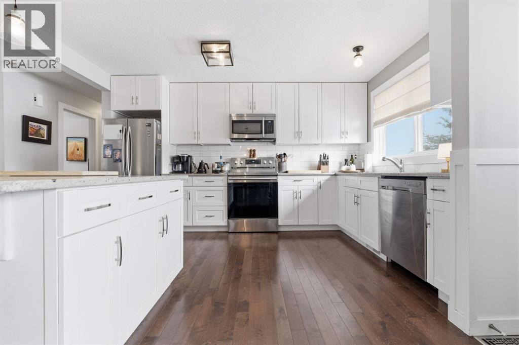 8411 Silver Springs Road NW, Calgary, Alberta  T3B 4A6 - Photo 14 - A2298472