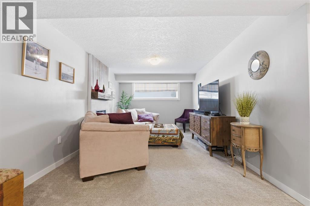 8411 Silver Springs Road NW, Calgary, Alberta  T3B 4A6 - Photo 28 - A2298472