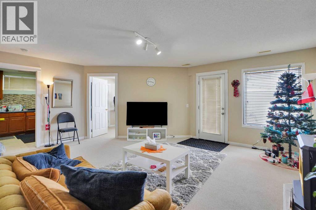 50 Hampstead Gardens NW, Calgary, Alberta  T3A 5Y5 - Photo 7 - A2295468