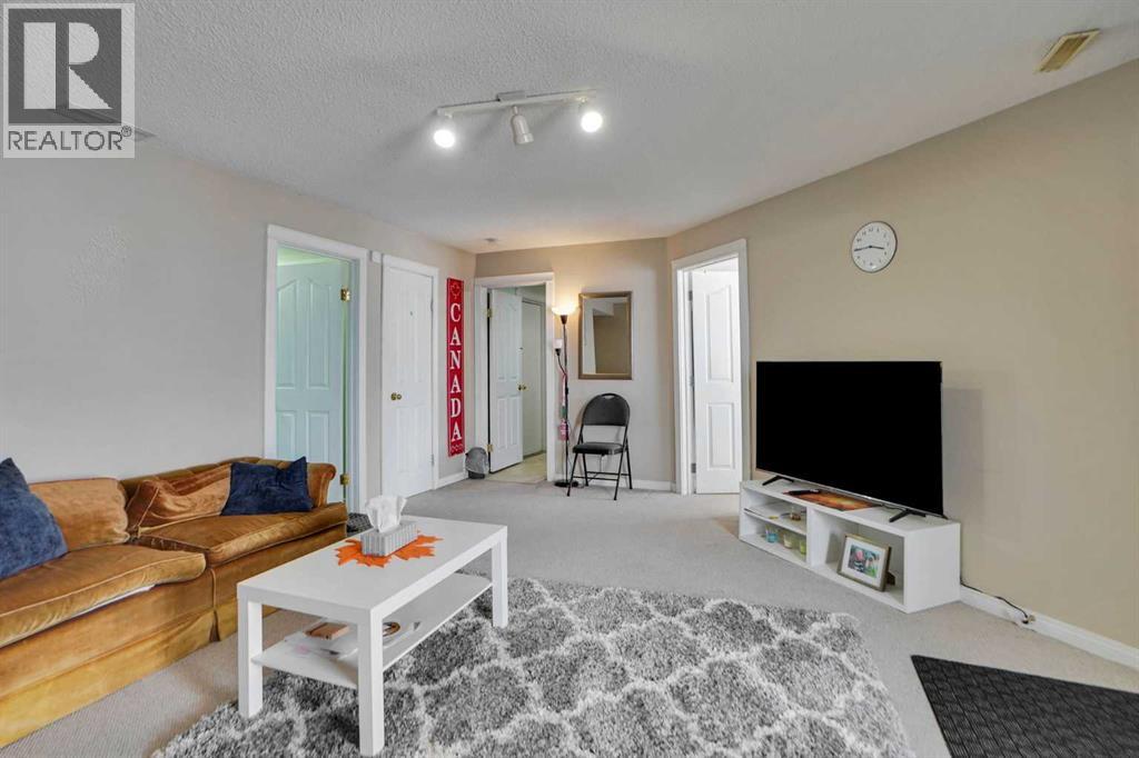 50 Hampstead Gardens NW, Calgary, Alberta  T3A 5Y5 - Photo 8 - A2295468