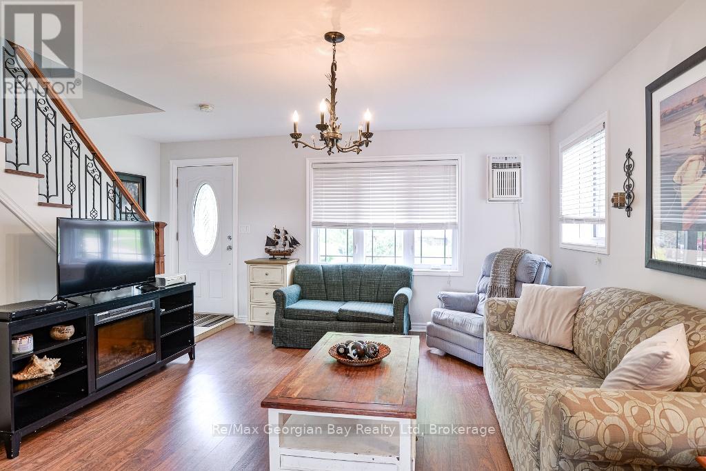 1230 Grandview Lodg Road, Severn, Ontario P0E 1N0 - Photo 12 - S12957428