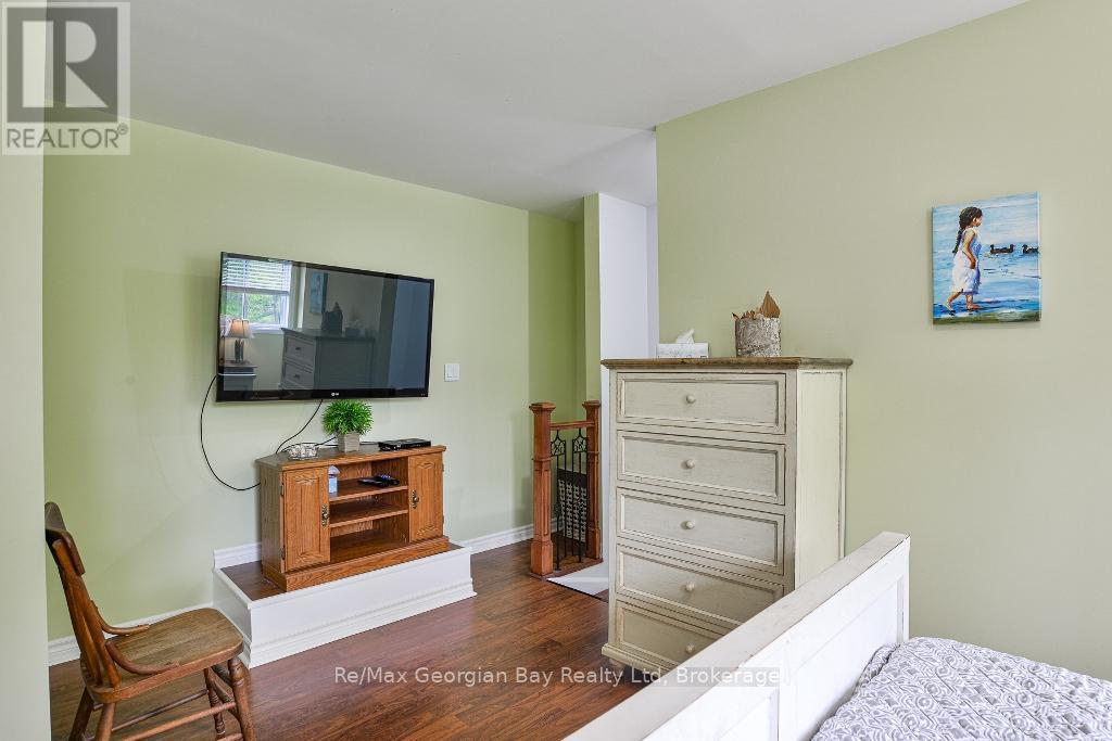 1230 Grandview Lodg Road, Severn, Ontario P0E 1N0 - Photo 16 - S12957428