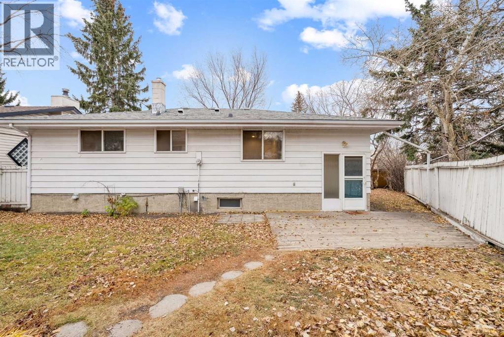 3248 Bearspaw Drive NW, Calgary, Alberta  T2L 1T3 - Photo 24 - A2269340