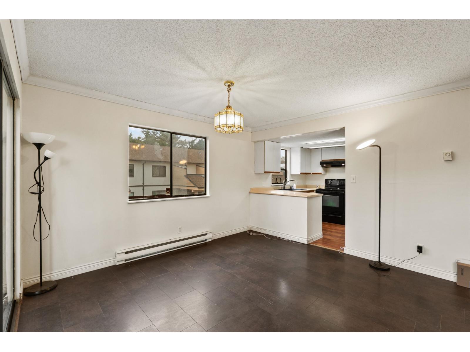 204 7165 133 Street, Surrey, British Columbia  V3W 7Z6 - Photo 5 - R3102140