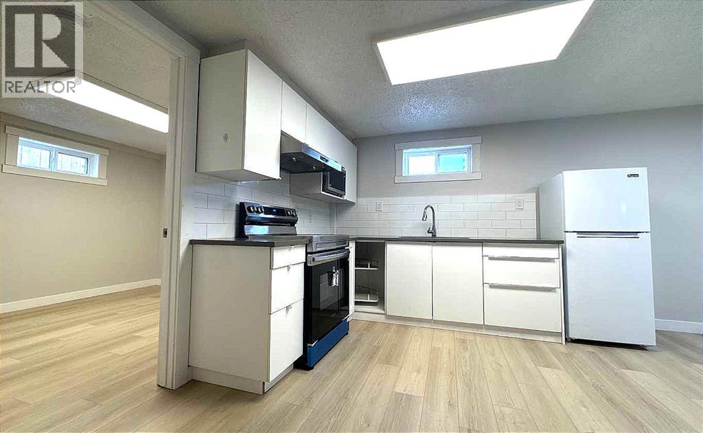 3229 19 Avenue SE, Calgary, Alberta  T2B 0A4 - Photo 22 - A2297440