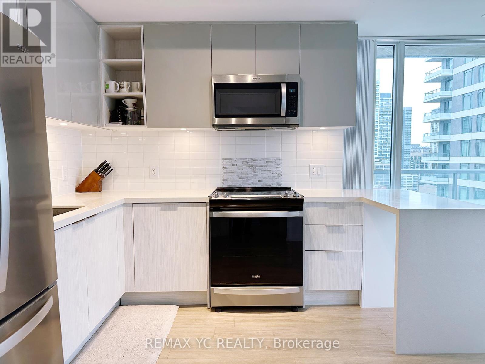 2403 - 25 Holly Street, Toronto, Ontario  M4S 0E3 - Photo 11 - C12957446