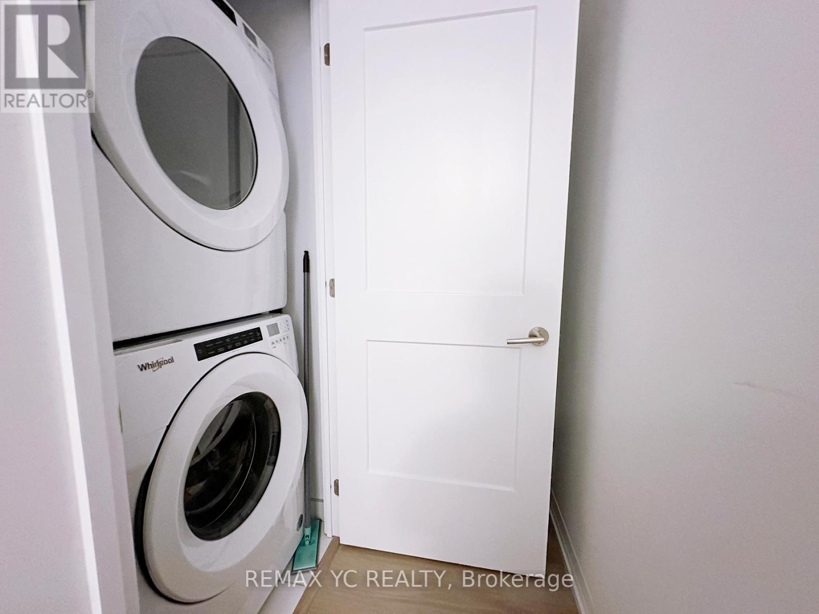 2403 - 25 Holly Street, Toronto, Ontario  M4S 0E3 - Photo 4 - C12957446