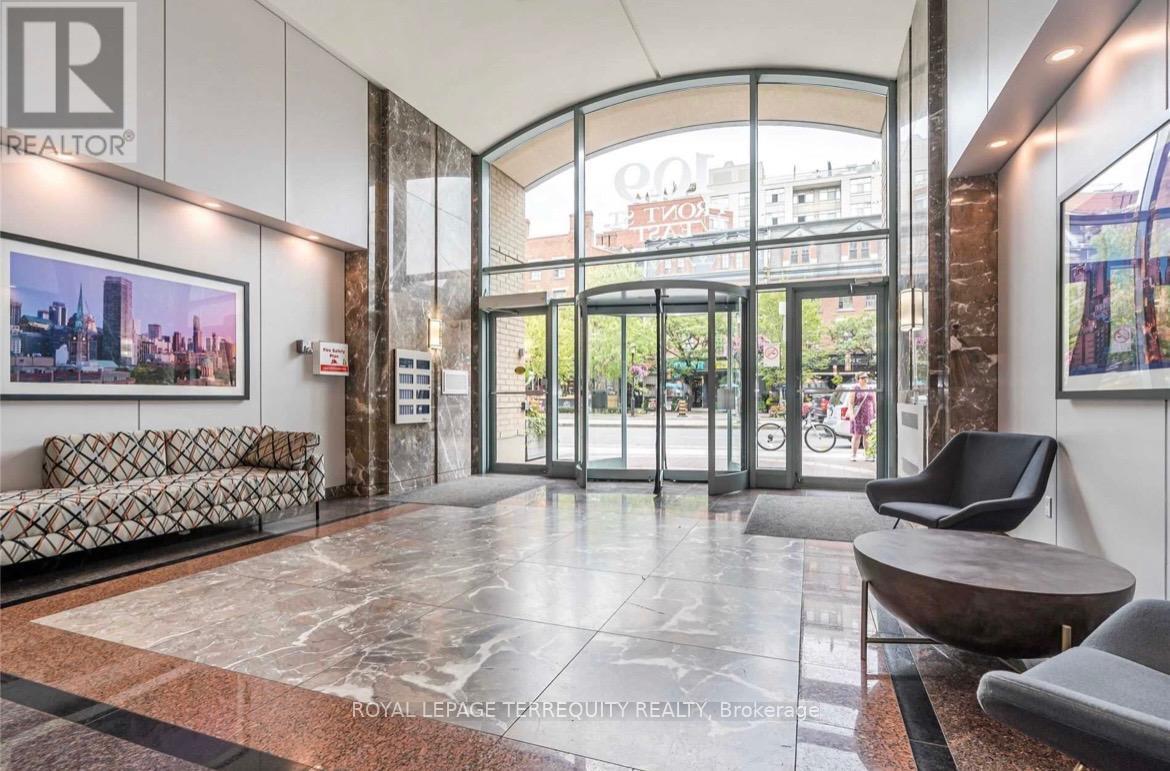 314 - 109 Front Street, Toronto, Ontario  M5A 4P7 - Photo 2 - C12957454