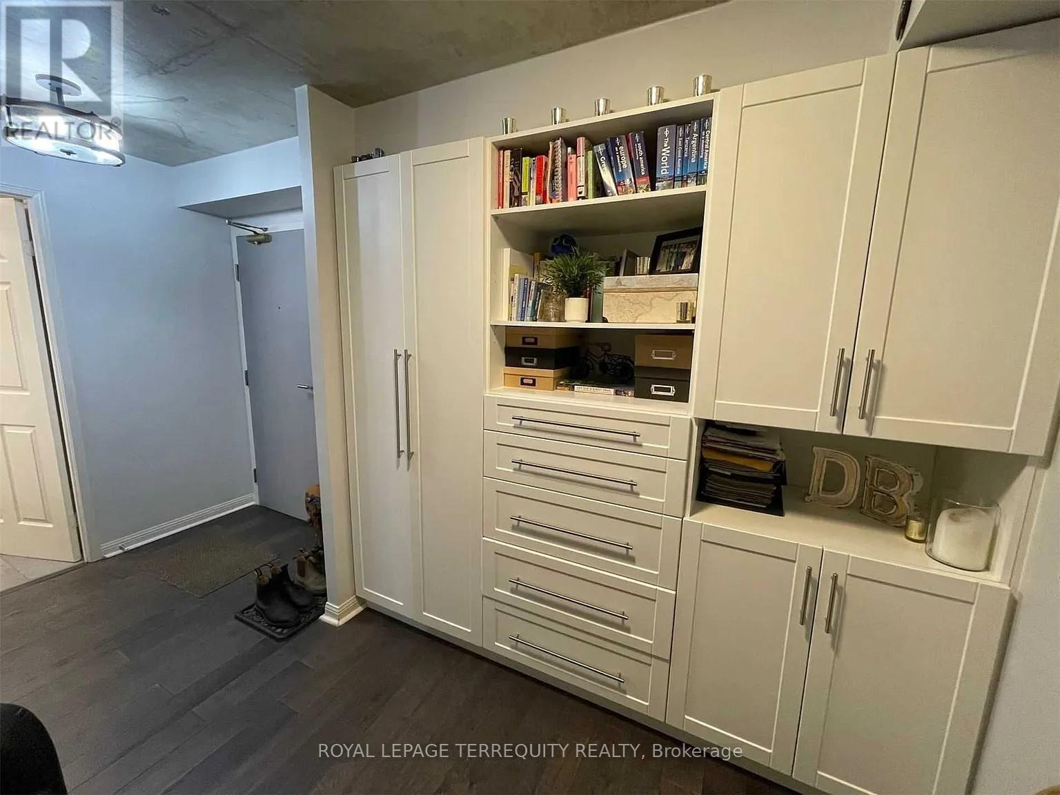 314 - 109 Front Street, Toronto, Ontario  M5A 4P7 - Photo 3 - C12957454