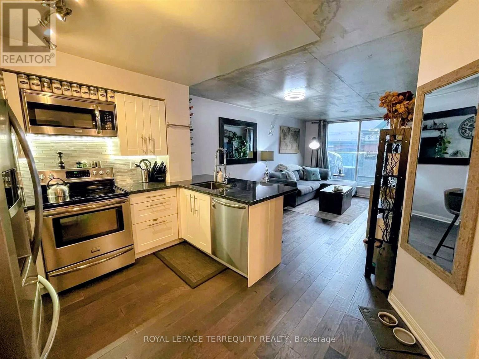 314 - 109 Front Street, Toronto, Ontario  M5A 4P7 - Photo 8 - C12957454