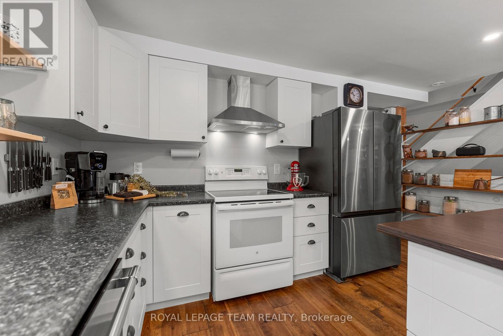 32779 Highway 17, Laurentian Hills, Ontario  K0J 1P0 - Photo 16 - X12957442