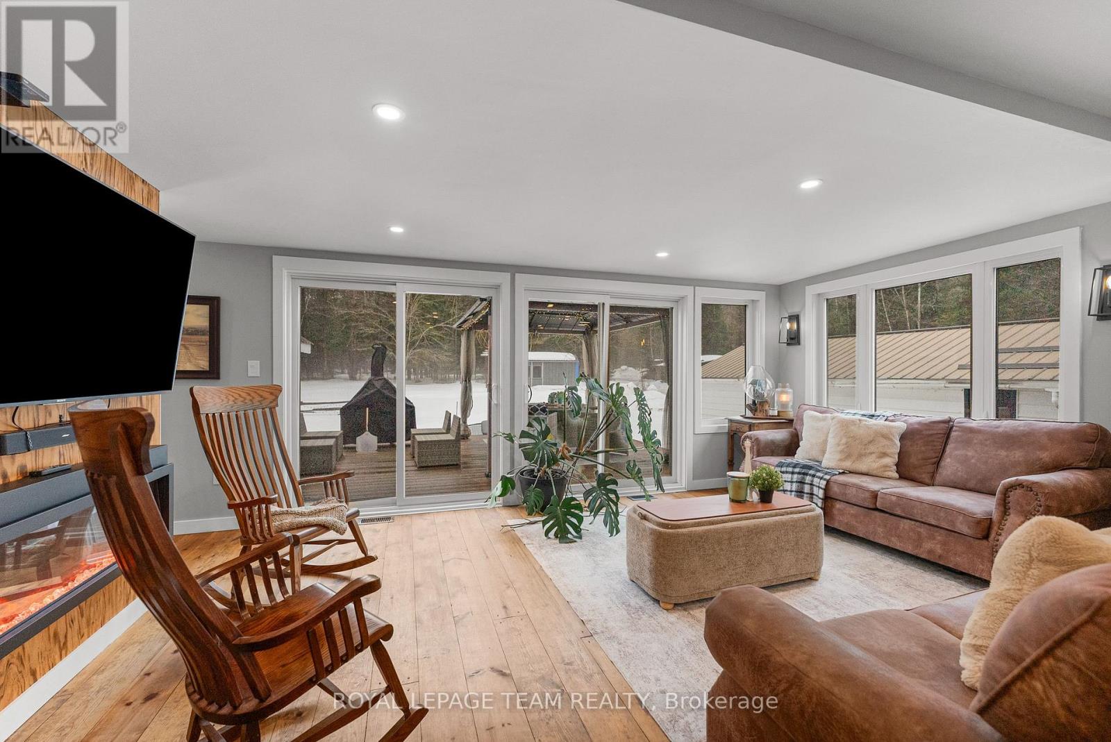 32779 Highway 17, Laurentian Hills, Ontario  K0J 1P0 - Photo 23 - X12957442