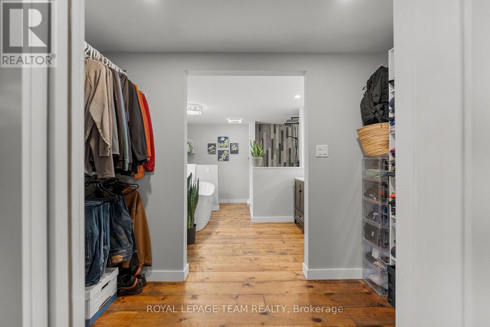 32779 Highway 17, Laurentian Hills, Ontario  K0J 1P0 - Photo 29 - X12957442