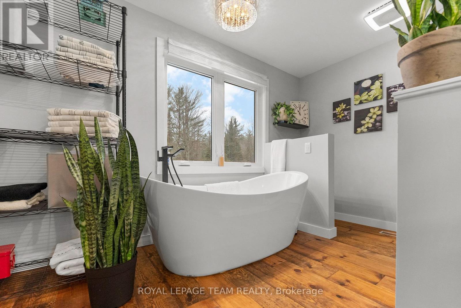 32779 Highway 17, Laurentian Hills, Ontario  K0J 1P0 - Photo 32 - X12957442