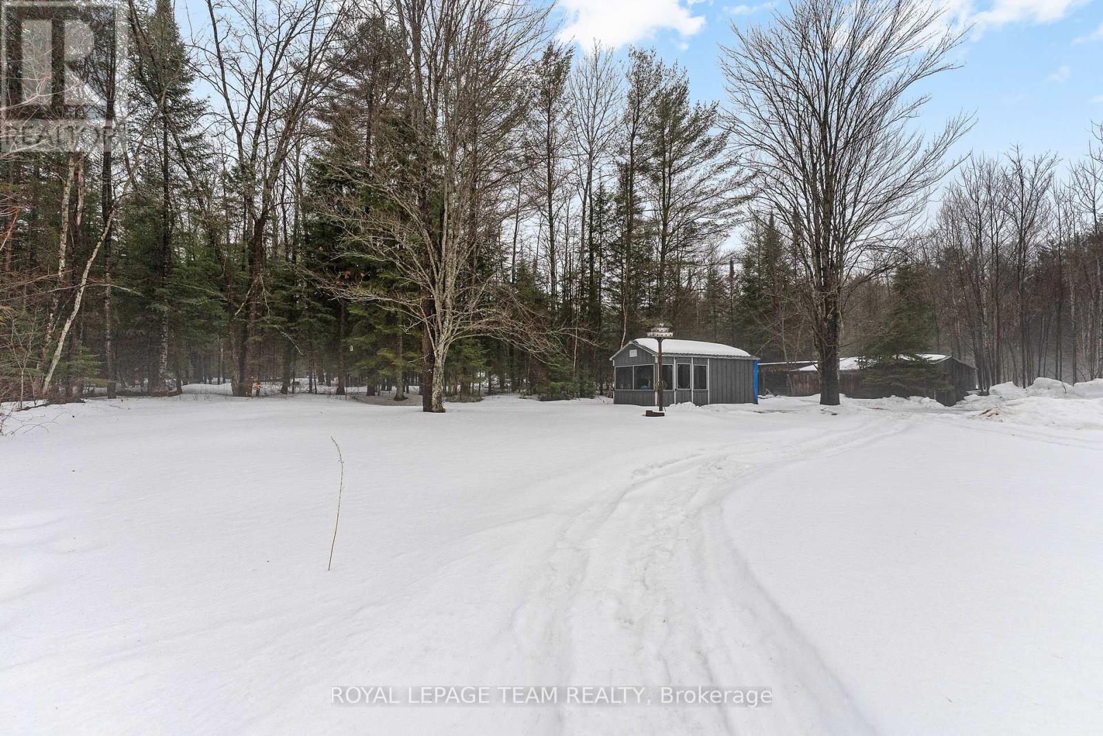 32779 Highway 17, Laurentian Hills, Ontario  K0J 1P0 - Photo 42 - X12957442