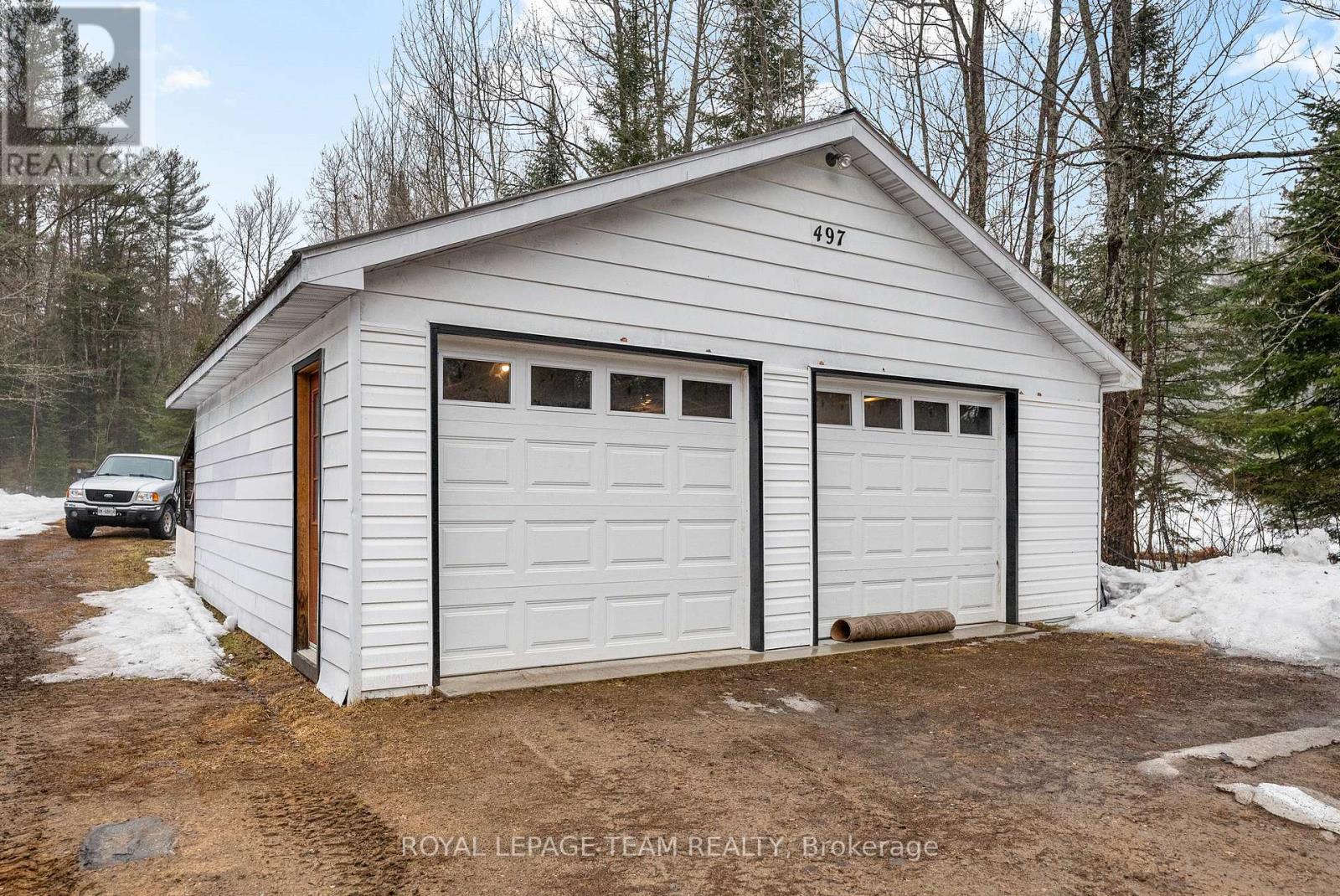 32779 Highway 17, Laurentian Hills, Ontario  K0J 1P0 - Photo 8 - X12957442