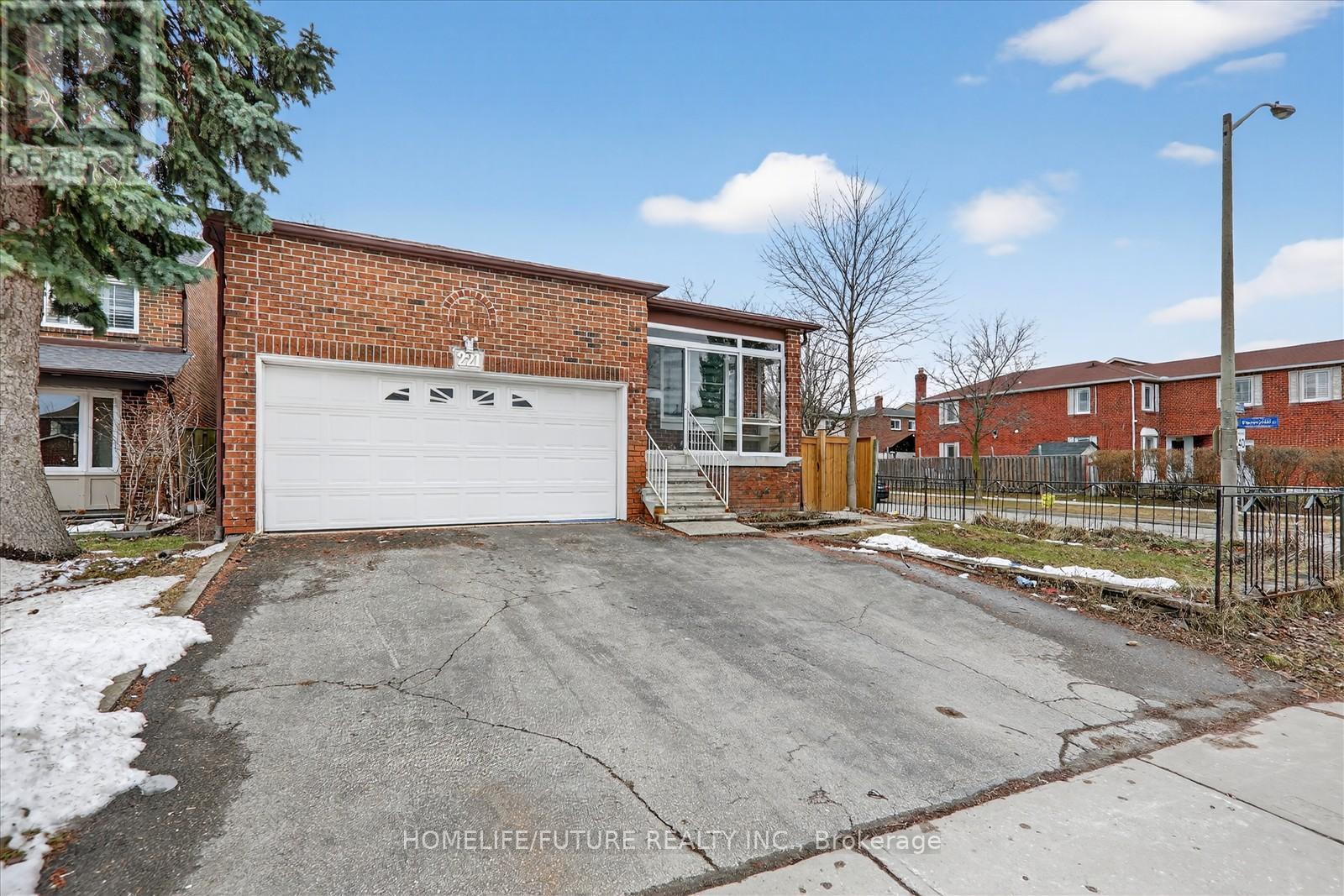 3br Bsmt - 221 Hupfield Trail, Toronto, Ontario  M1B 4L8 - Photo 2 - E12957464