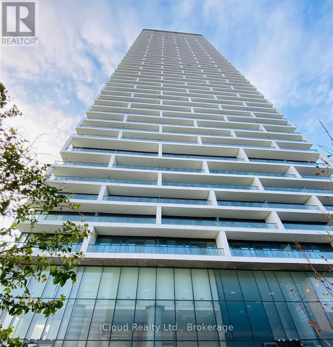 5907 - 5 BUTTERMILL AVENUE, Vaughan, Ontario