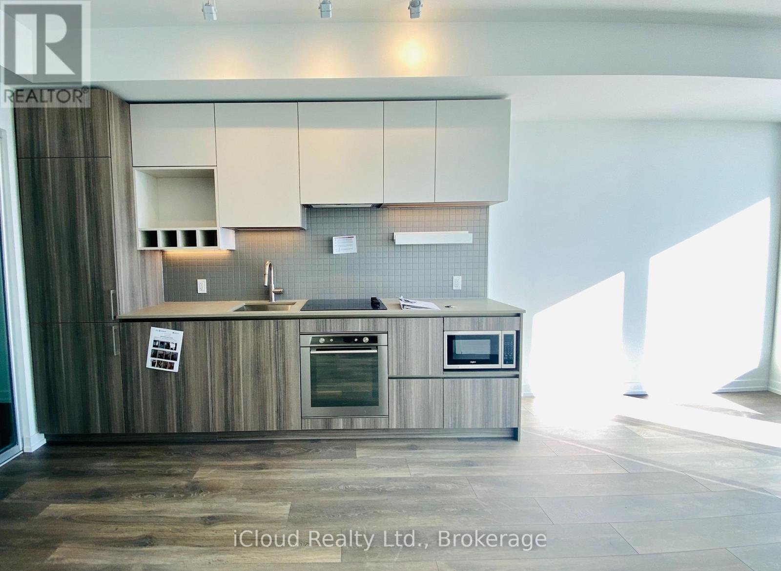 5907 - 5 Buttermill Avenue, Vaughan, Ontario  L4K 0J5 - Photo 4 - N12957432