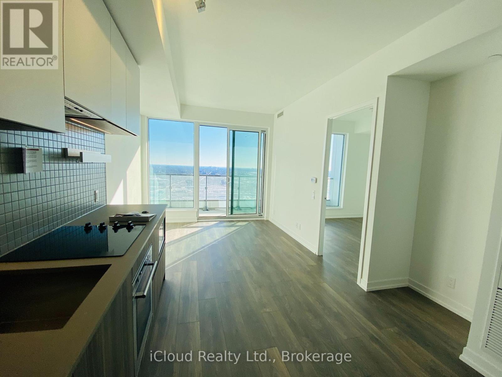 5907 - 5 Buttermill Avenue, Vaughan, Ontario  L4K 0J5 - Photo 5 - N12957432