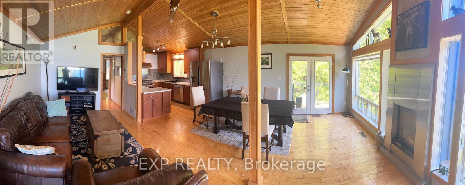 2295 Lakeshore Road E, Oro-Medonte, Ontario  L0L 1T0 - Photo 4 - S12957458