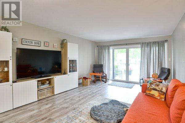 Unit 14 - 1 Paradise Boulevard, Ramara, Ontario  L0K 1B0 - Photo 4 - S12957462