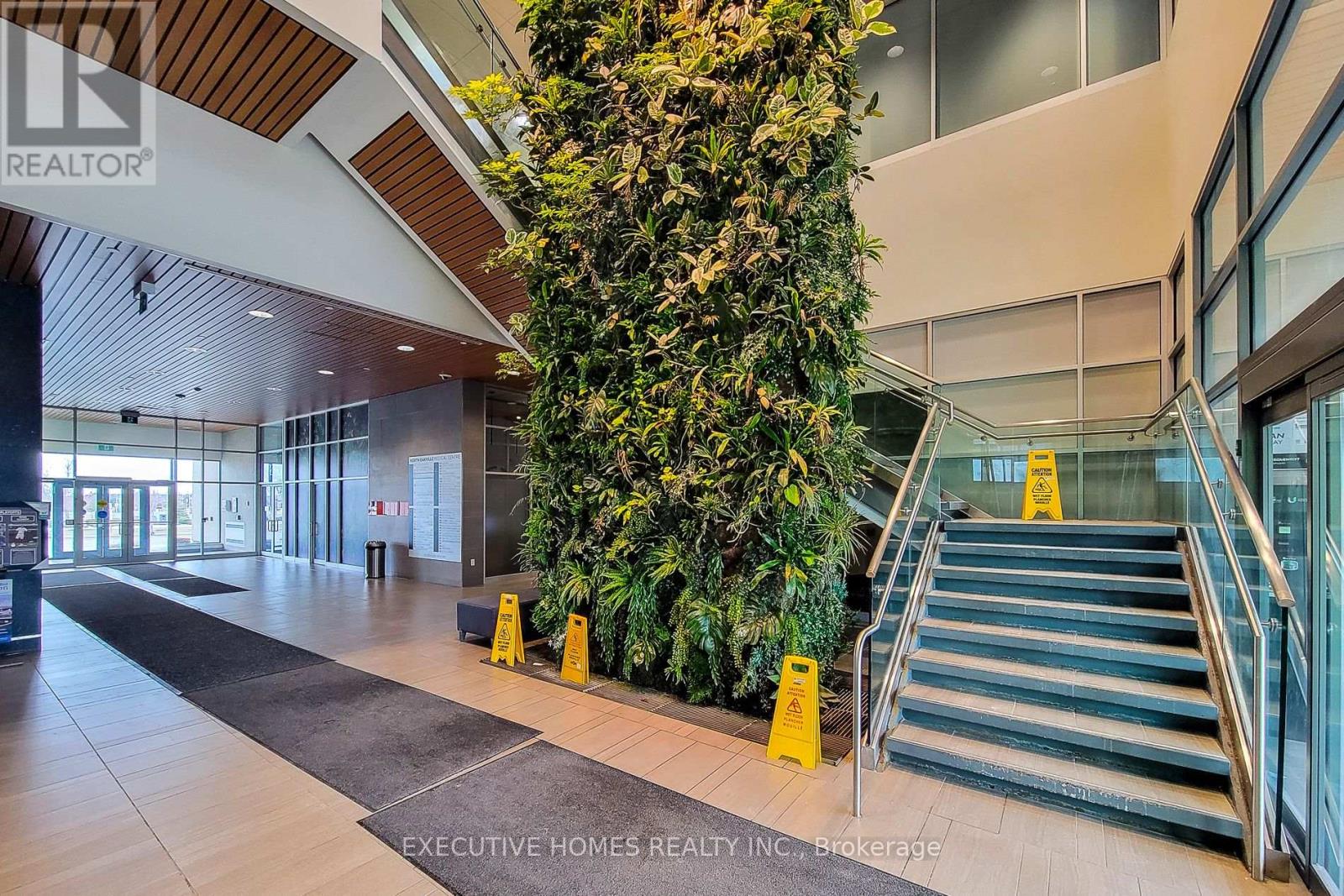 424 - 3075 Hospital Gate, Oakville, Ontario  L6M 1M1 - Photo 8 - W12957422