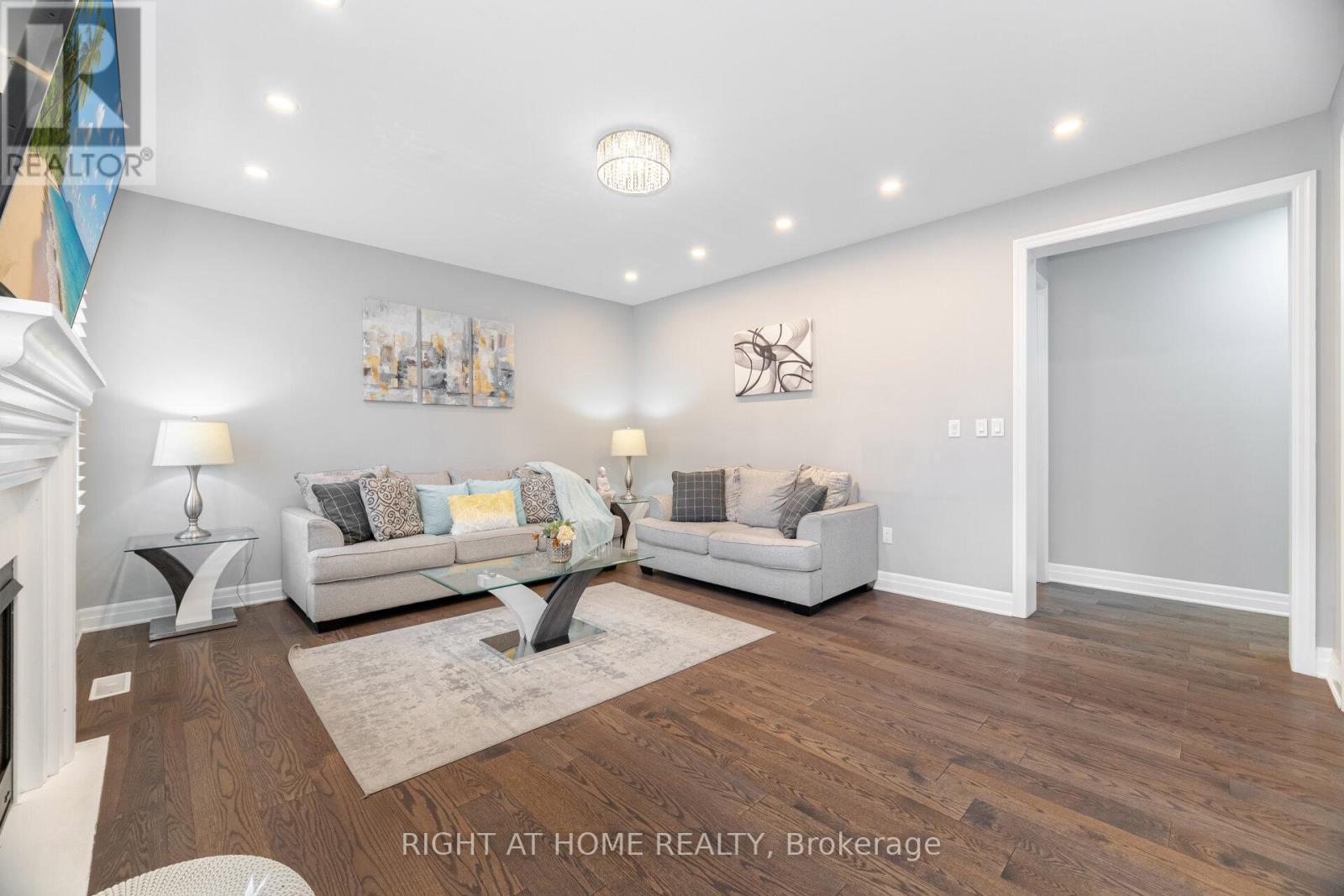 1190 Mceachern Court, Milton, Ontario  L9E 1E5 - Photo 23 - W12957450