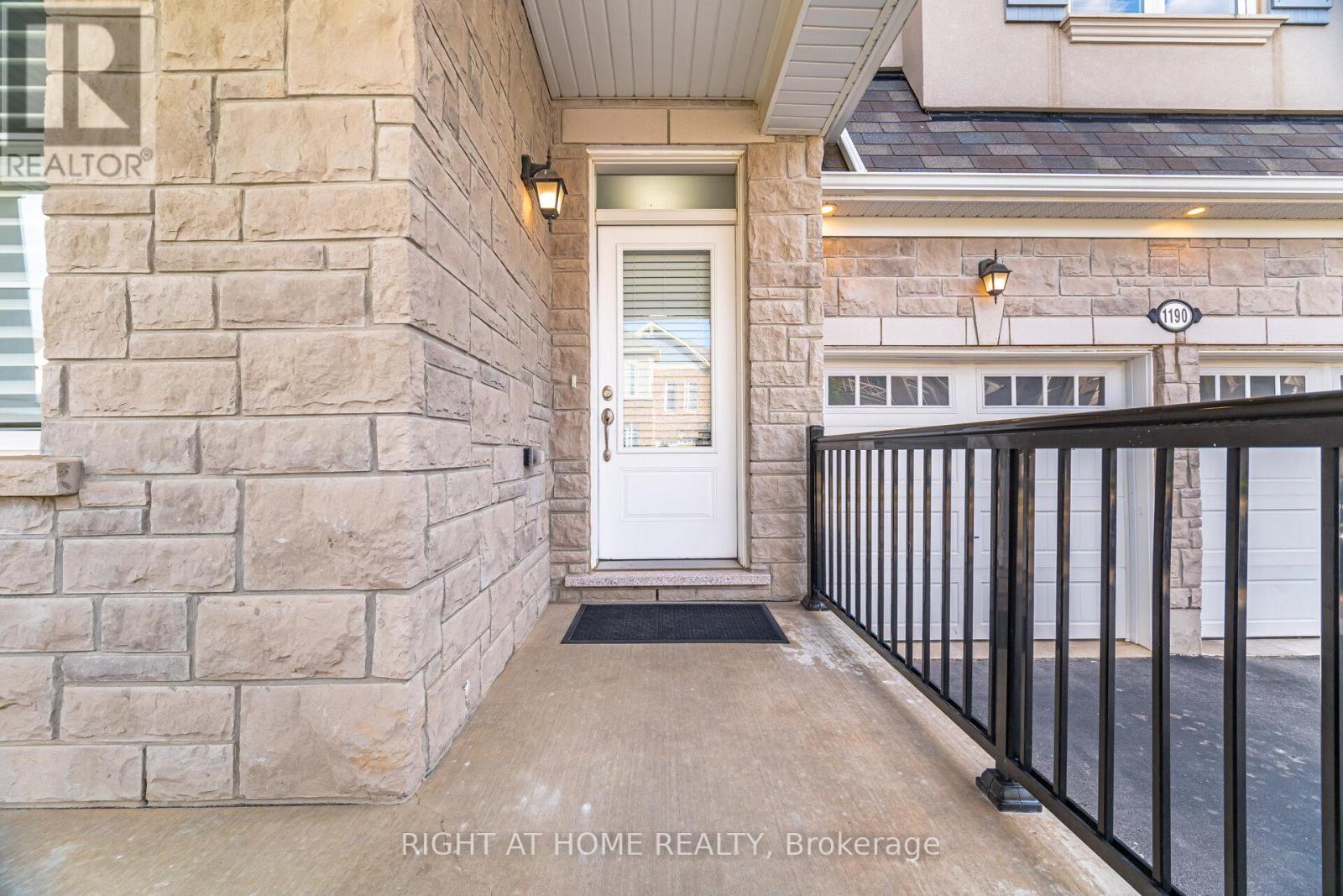 1190 Mceachern Court, Milton, Ontario  L9E 1E5 - Photo 7 - W12957450