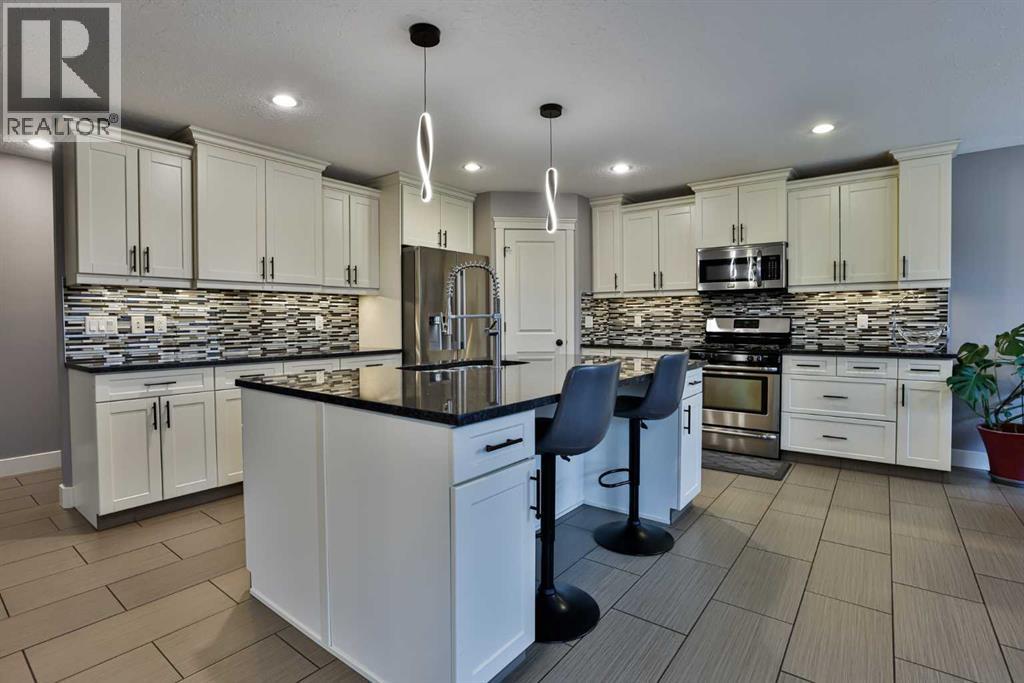 544 Sixmile Crescent S, Lethbridge, Alberta  T1K 5X2 - Photo 5 - A2299054