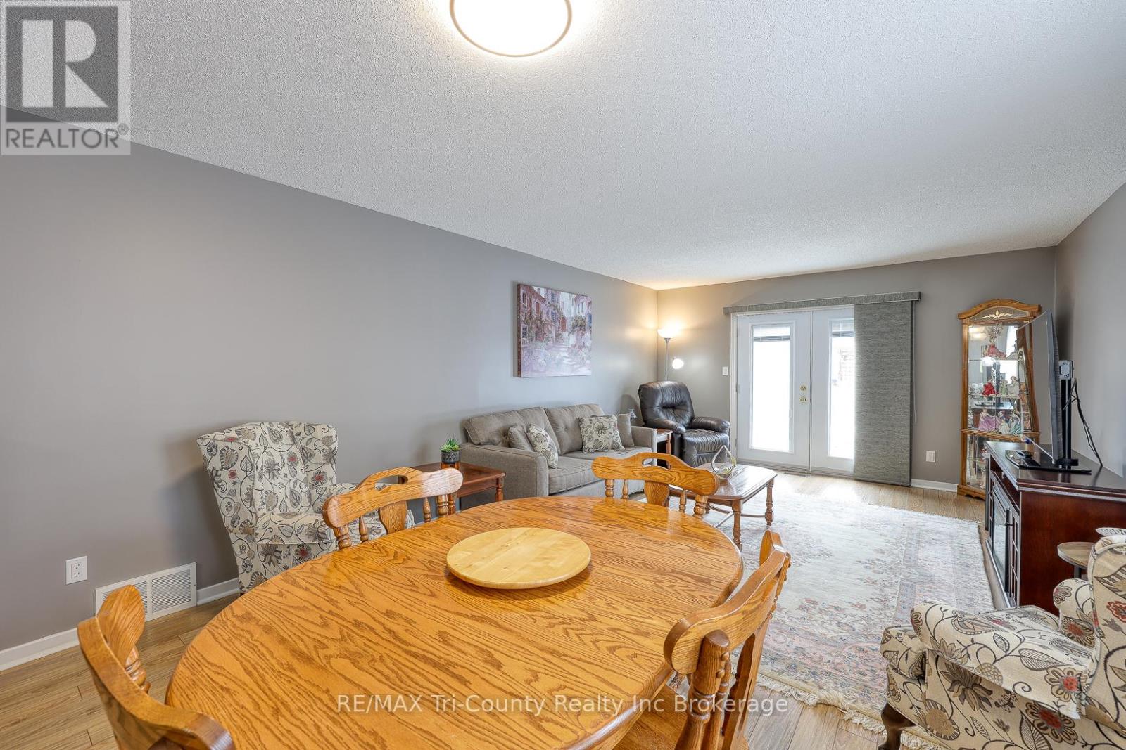 33 Wilkins Crescent, Tillsonburg, Ontario  N4G 5M6 - Photo 10 - X12952572