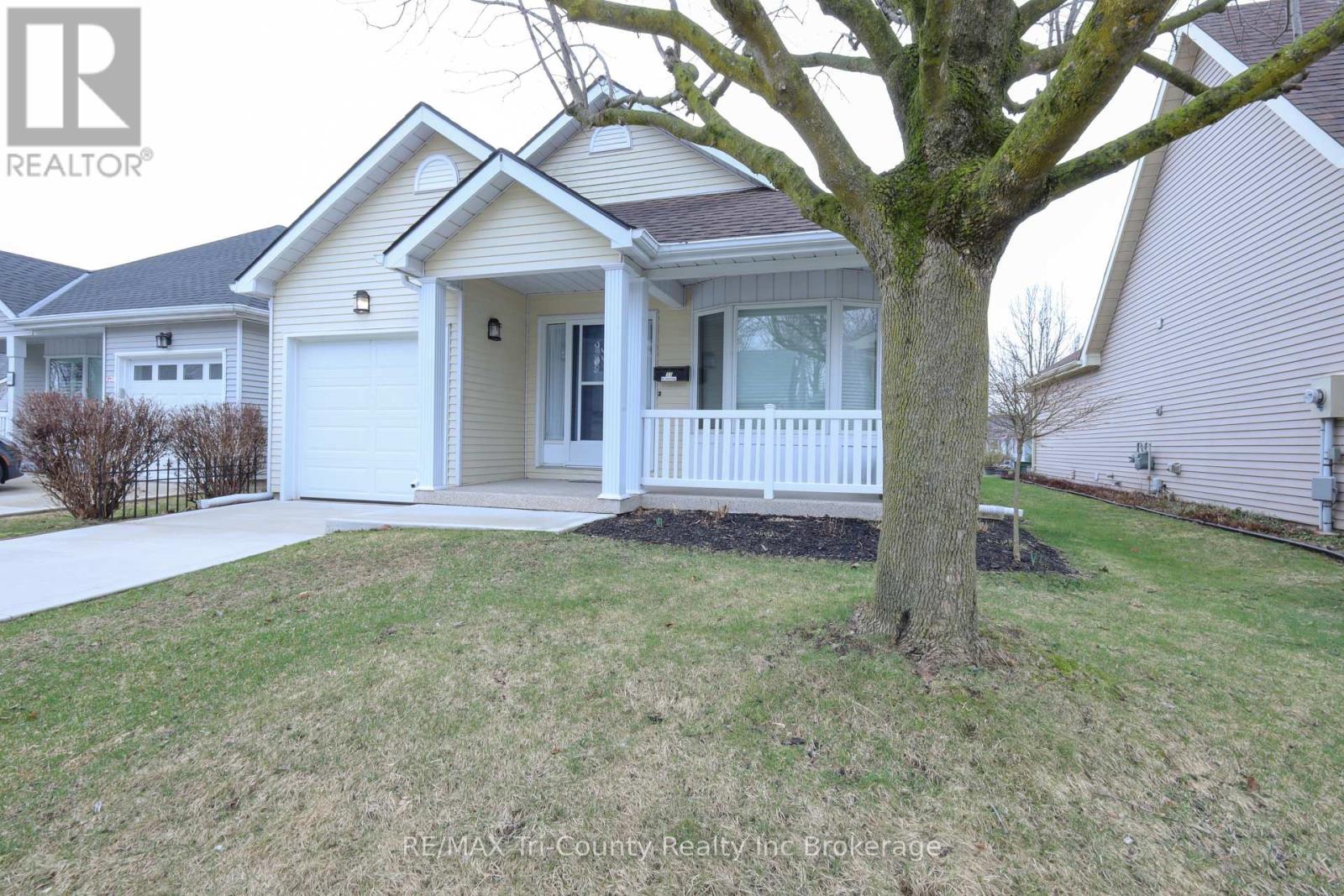 33 Wilkins Crescent, Tillsonburg, Ontario  N4G 5M6 - Photo 33 - X12952572