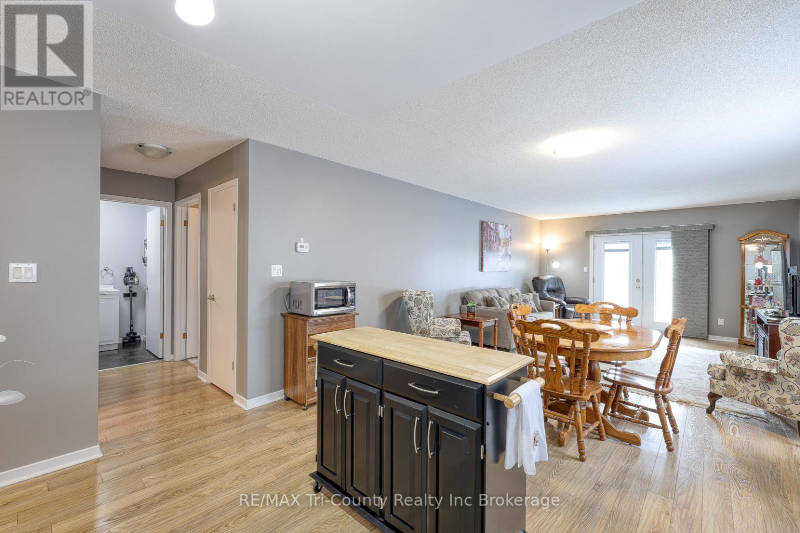 33 Wilkins Crescent, Tillsonburg, Ontario  N4G 5M6 - Photo 8 - X12952572