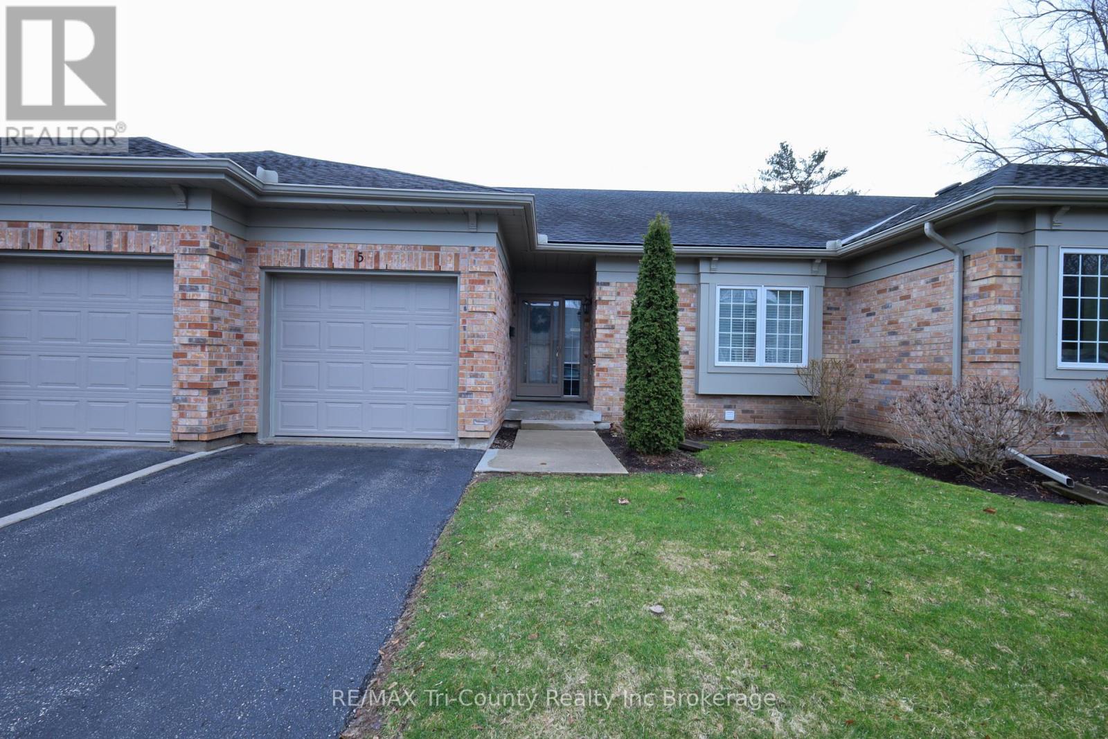 Unit 5 - 87 King Street W, Tillsonburg, Ontario  N4G 5V1 - Photo 2 - X12841276