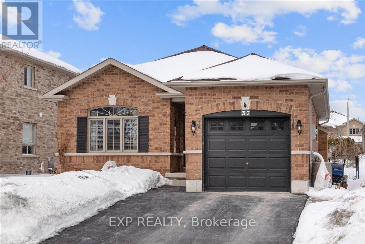 37 White Hart Lane, Trent Hills, Ontario  K0L 1Y0 - Photo 3 - X12797066