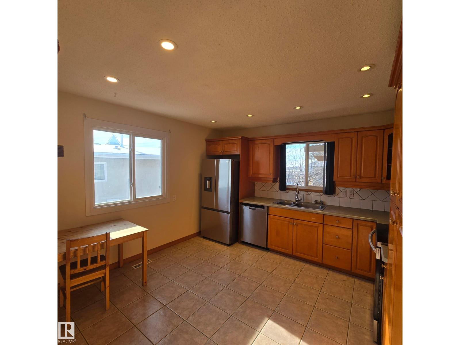 3105 130a Av Nw, Edmonton, Alberta  T5A 3B6 - Photo 6 - E4476142