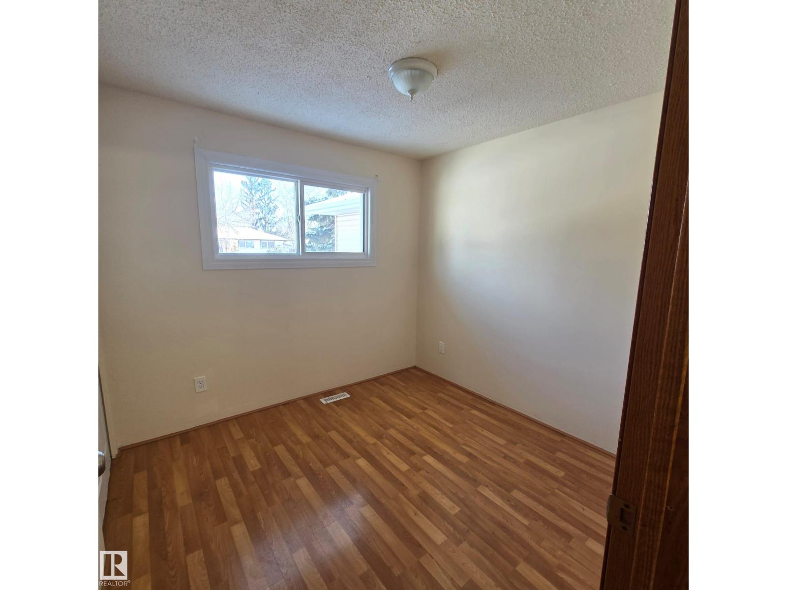 3105 130a Av Nw, Edmonton, Alberta  T5A 3B6 - Photo 12 - E4476142