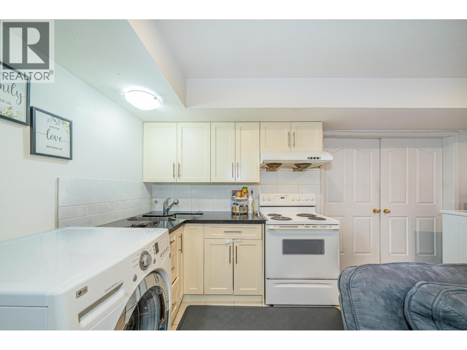 9072 Briar Road, Burnaby, British Columbia  V3N 4W8 - Photo 16 - R3104593