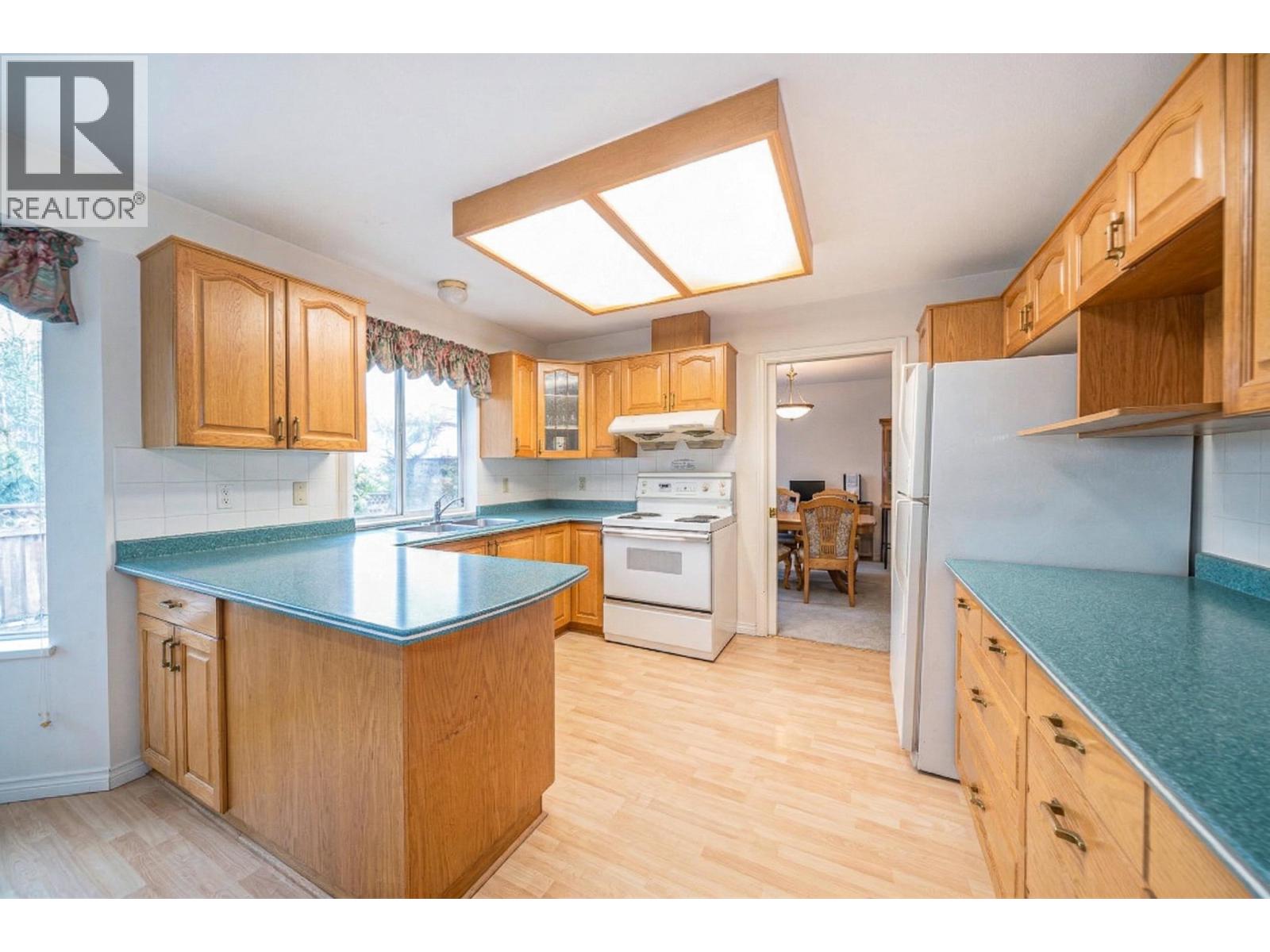 9072 Briar Road, Burnaby, British Columbia  V3N 4W8 - Photo 8 - R3104593