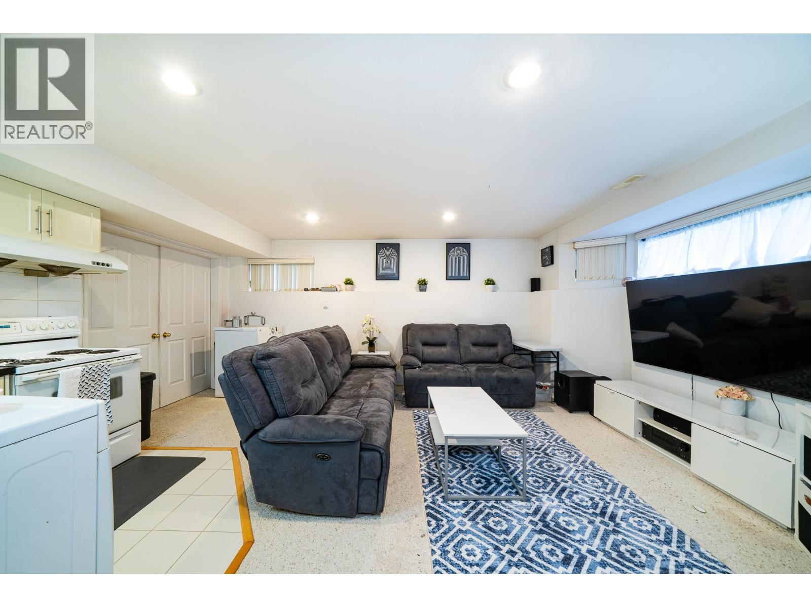 9072 Briar Road, Burnaby, British Columbia  V3N 4W8 - Photo 15 - R3104593