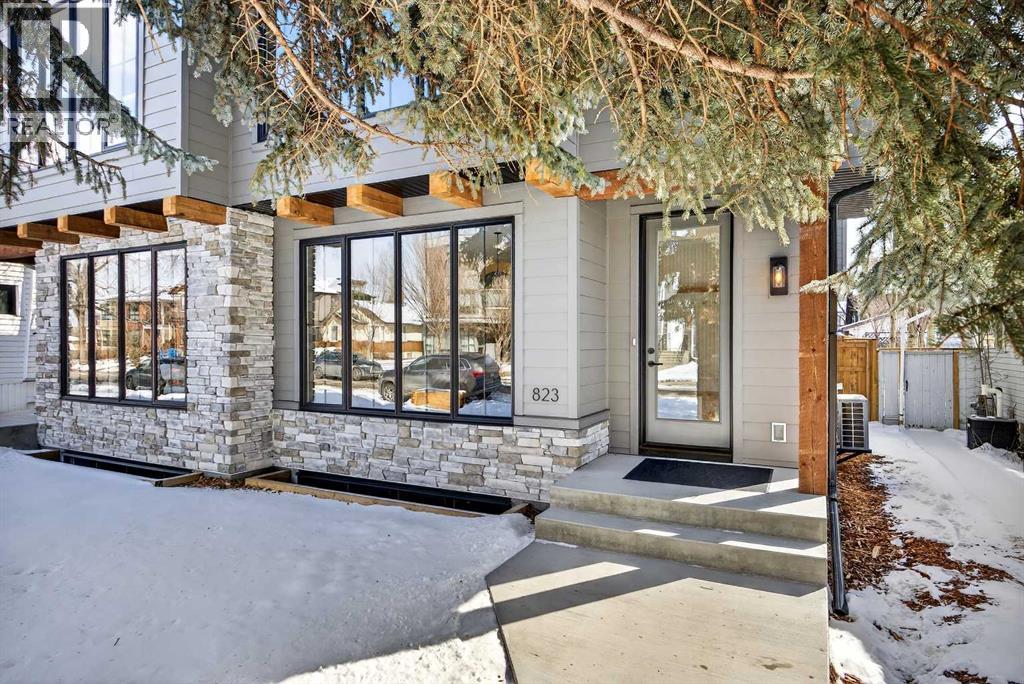 823 23 Avenue NW, Calgary, Alberta  T2M 1T3 - Photo 3 - A2297808