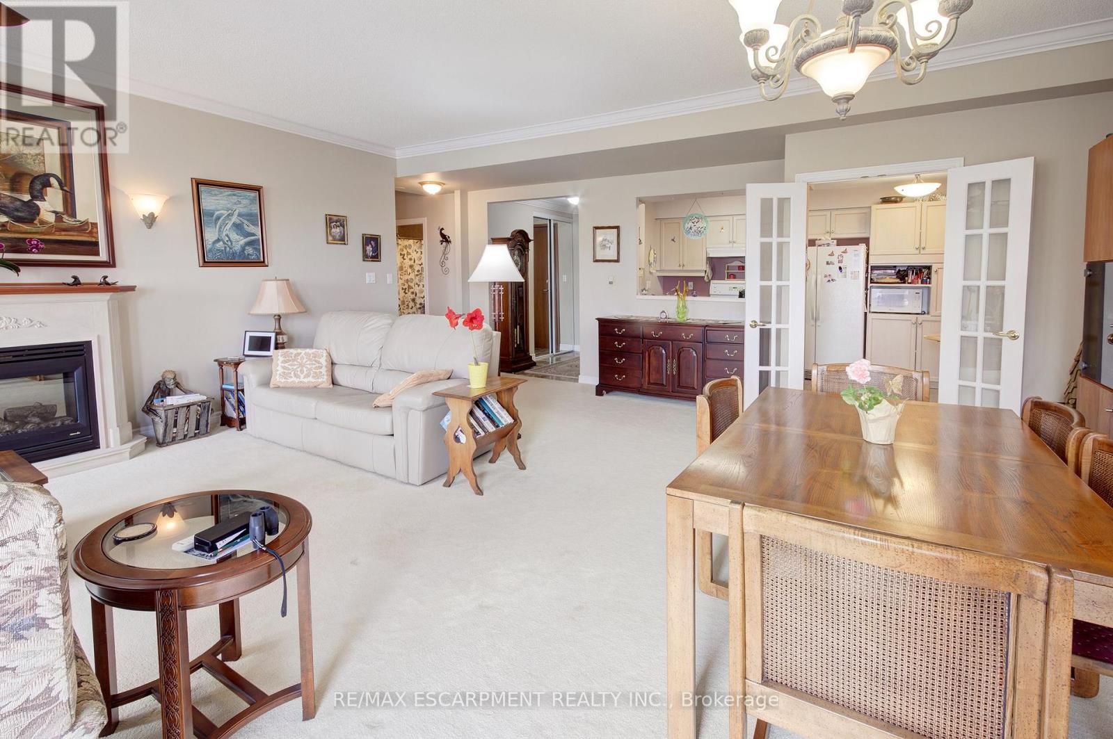 705 - 50 Old Mill Road, Oakville, Ontario  L6J 7W1 - Photo 23 - W12903908