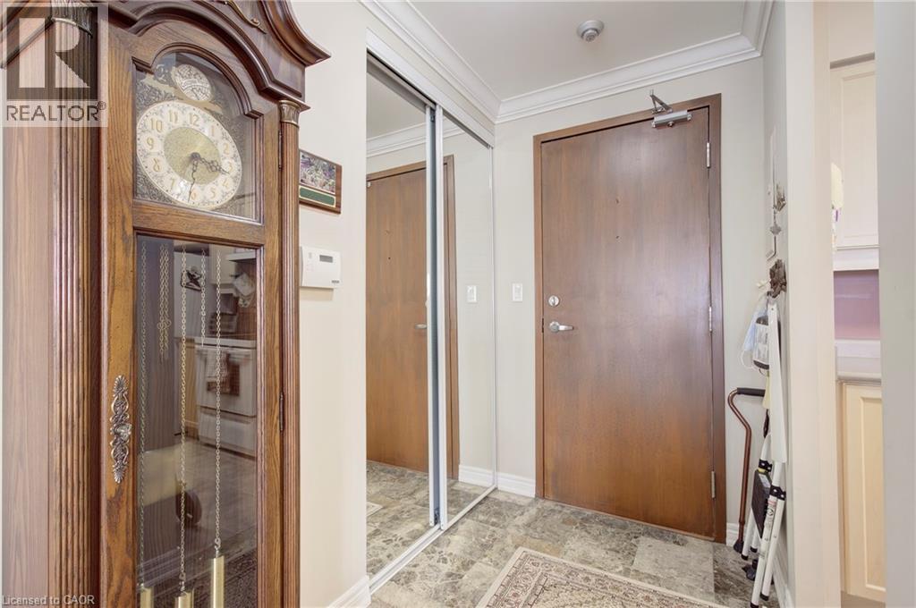 50 Old Mill Road Unit# 705, Oakville, Ontario  L6J 7W1 - Photo 5 - 40813312