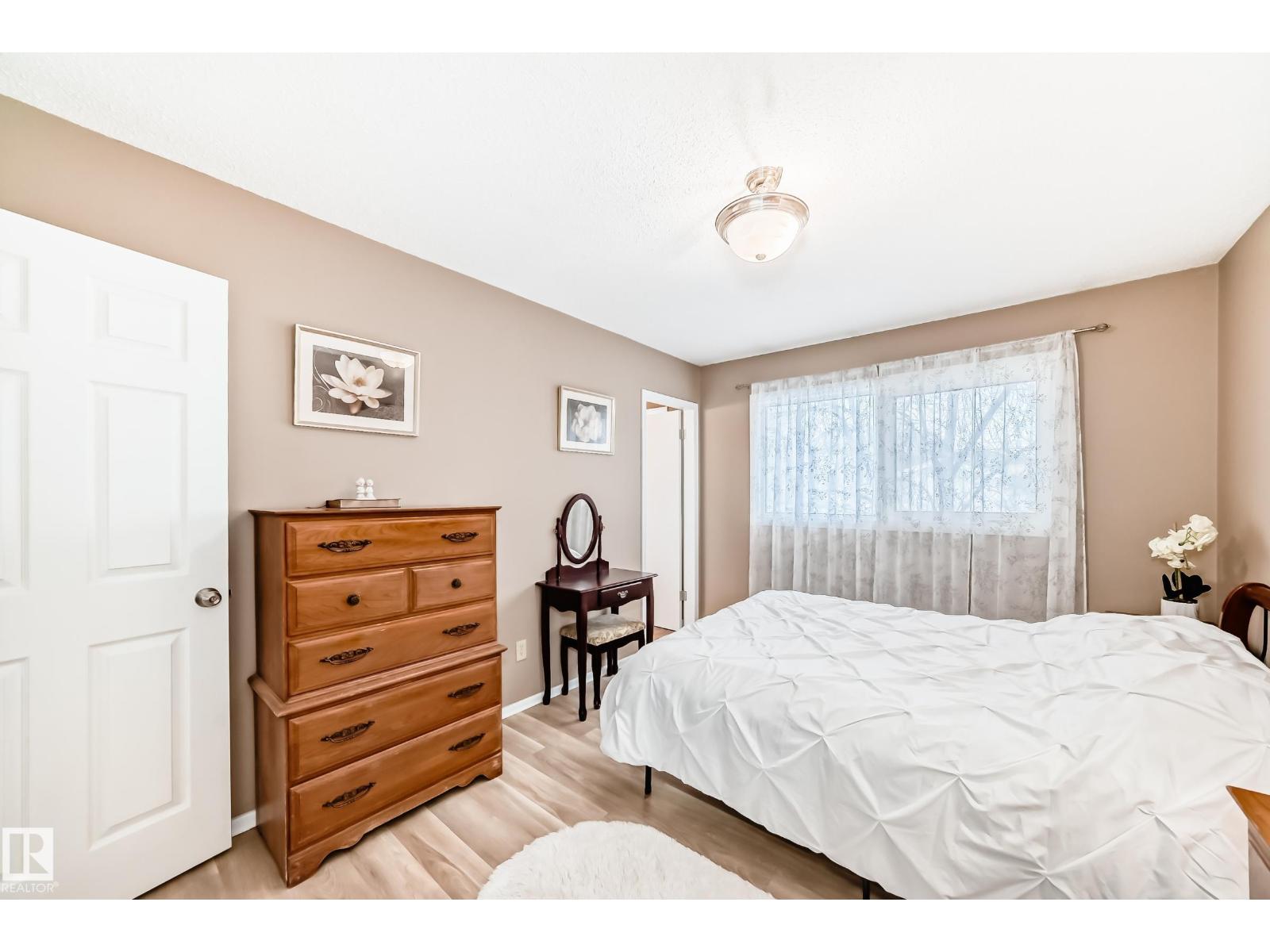 9813 152 St Nw, Edmonton, Alberta  T5P 1X2 - Photo 18 - E4480532